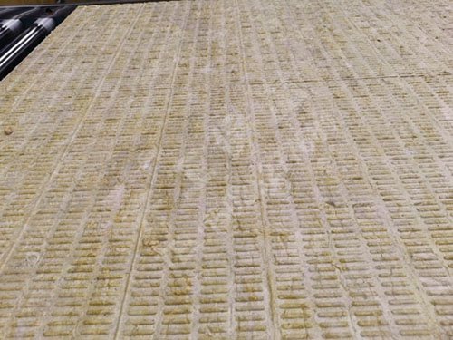 巖棉保溫板有哪些特點，抗壓能力如何？