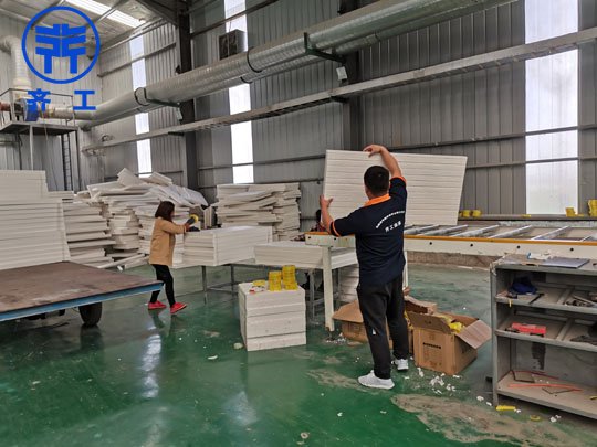  鄭州擠塑板的生產設備與生產工藝